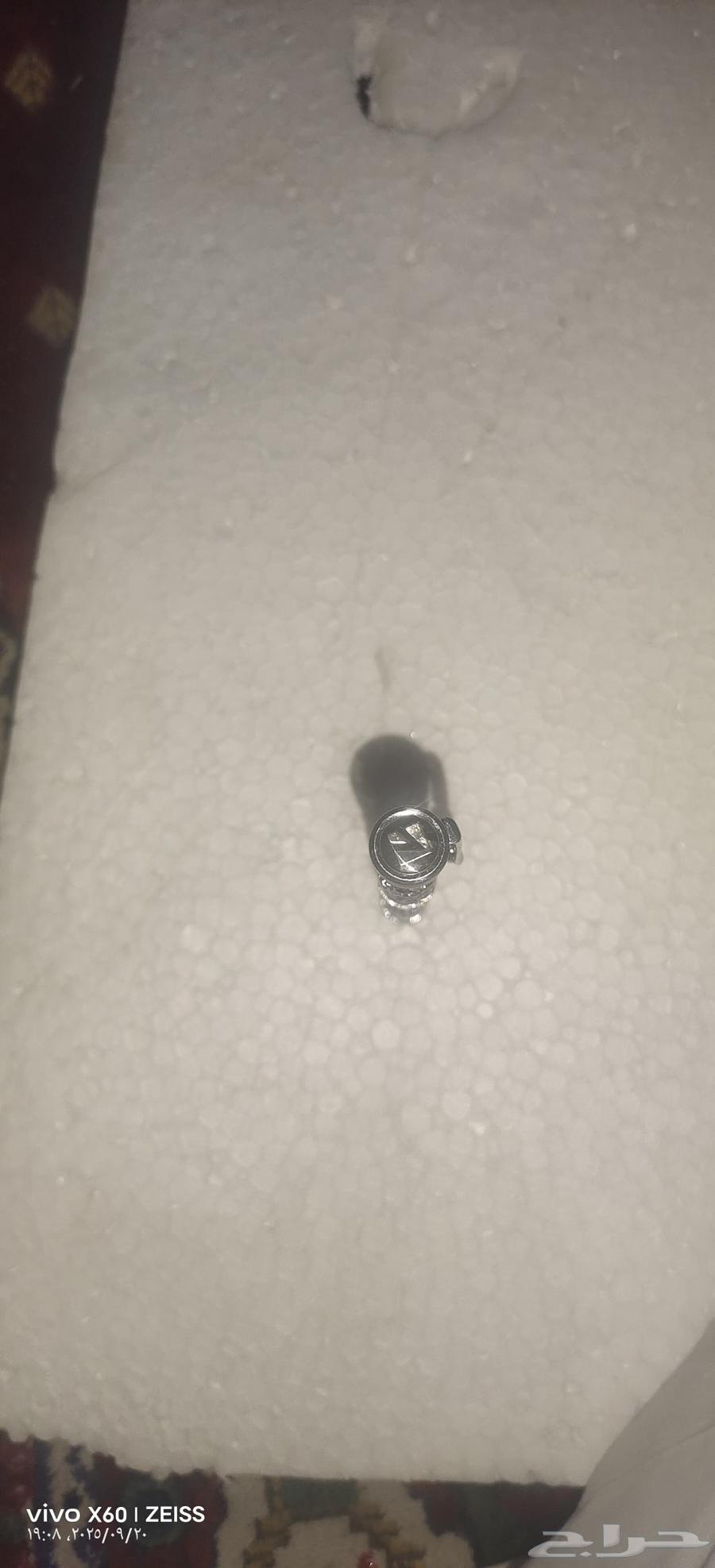 قلم لازوردي الاصلي64550789390850112