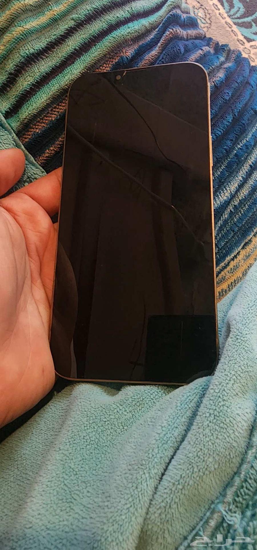 جوال ايفون 13بروماكس للبيع بطاريه 100المساحه25664546957614721111