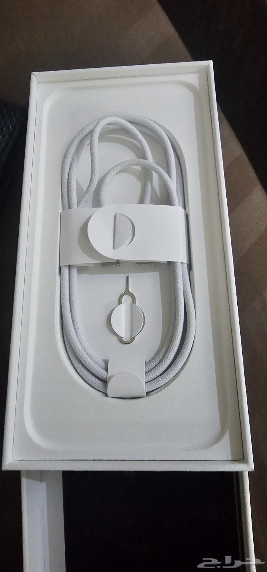 I phone 16 promax 256gb bettry 100 2 days used only64552746836993111