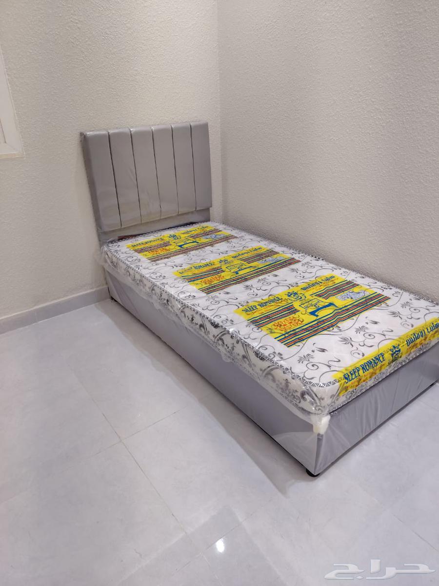 Iron beds and mattresses64543888334595113