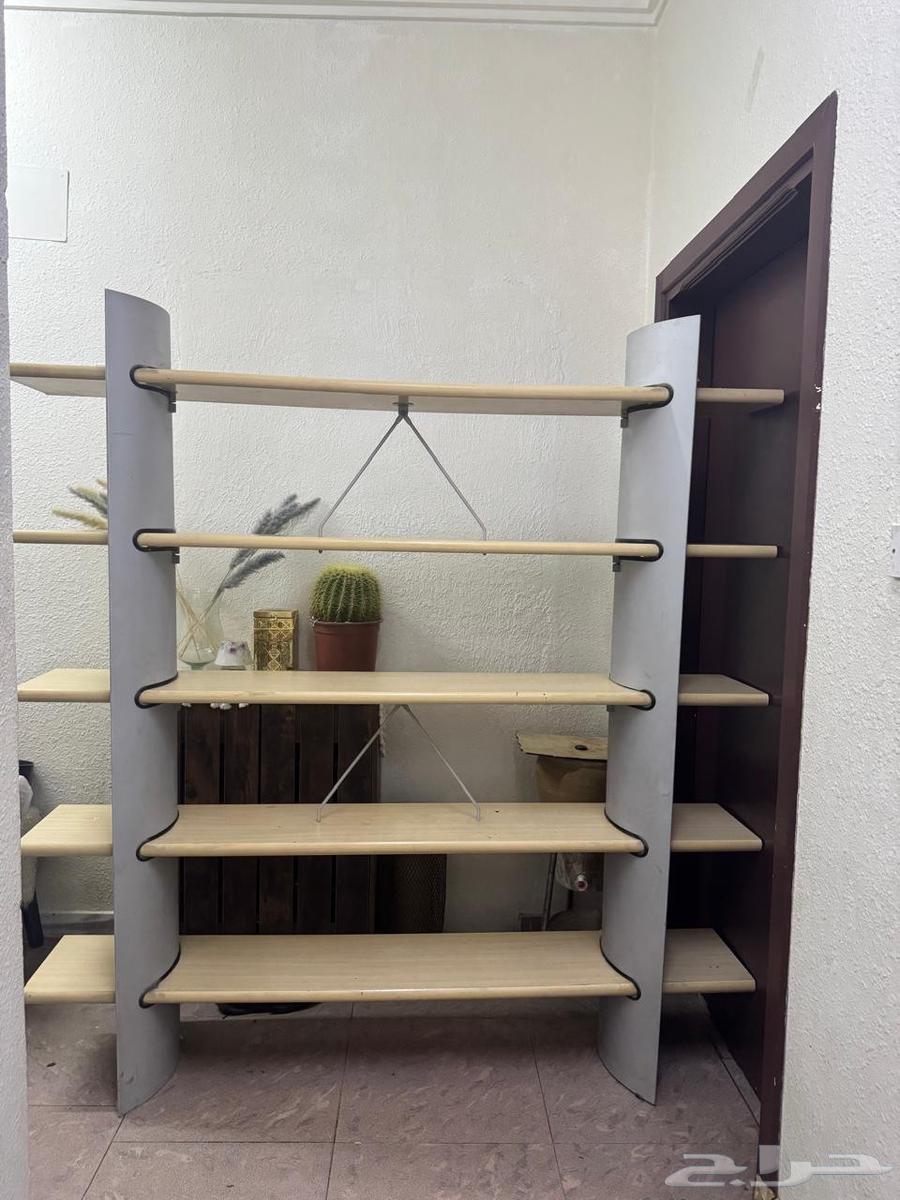 مكتبة خشب و ستيل64550676209794112