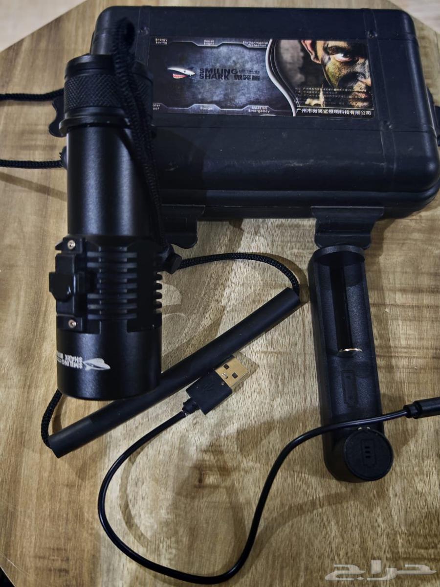 كشاف غوص من شركه ( SMILING SHARK )64544284342017114