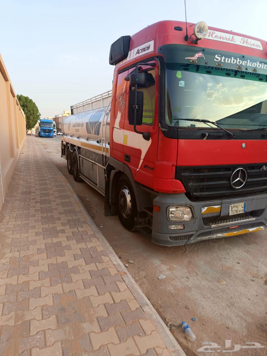 للبيع وايت مياه 18 طن منافيخ امامي وخلفي 2003 ملحق 2004 جير64552048249859111