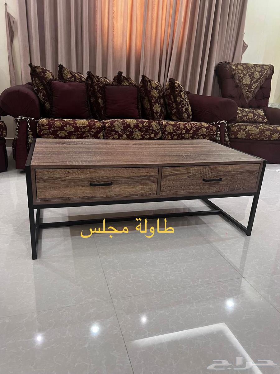 Tables at a cheap price64547485350018114