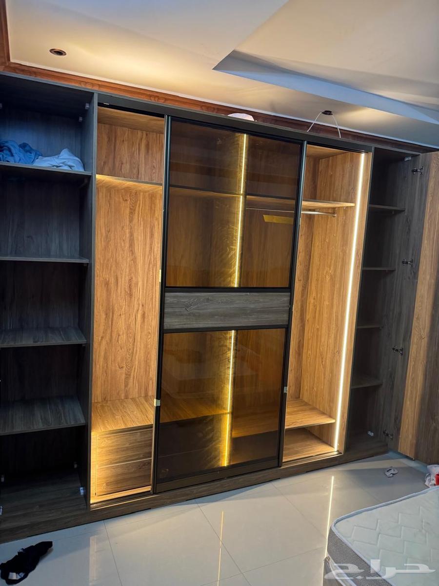 للبيع دولاب جديد ع السوم64544198916609112