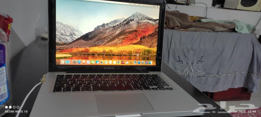 جهاز ماك بوك برو 2012 مع الشاحن شغال تمام رامات 8 هارد 25664556721011203112