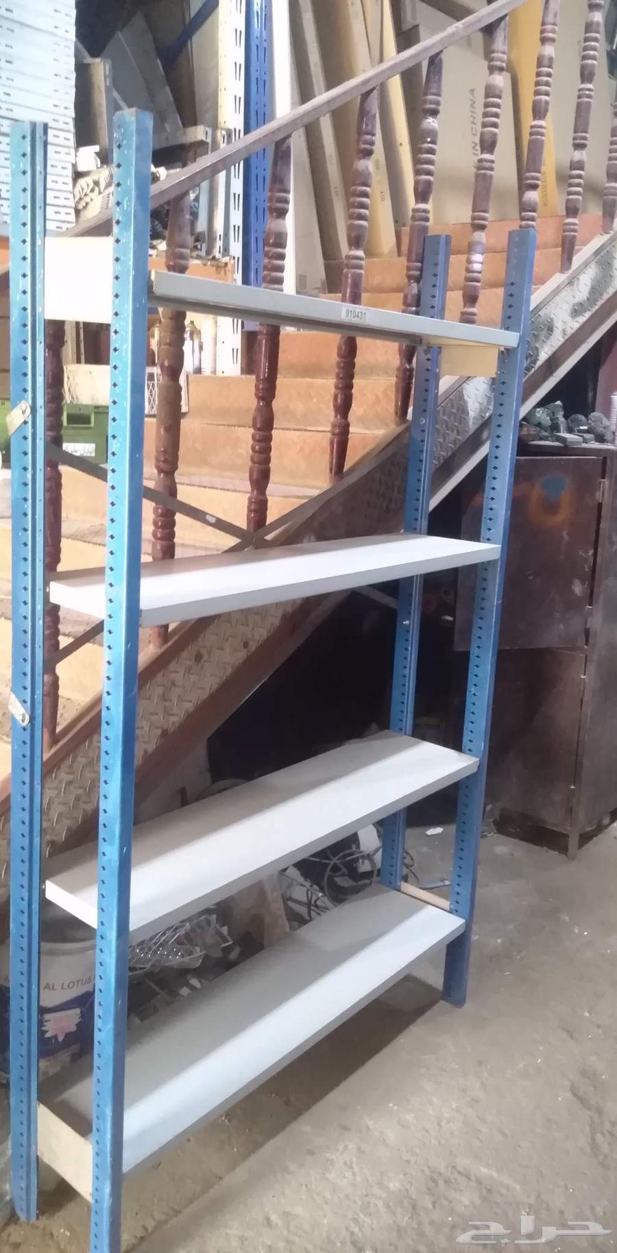 Various shelves in different sizes and shapes, used and new, at a reasonable price64555828604419110