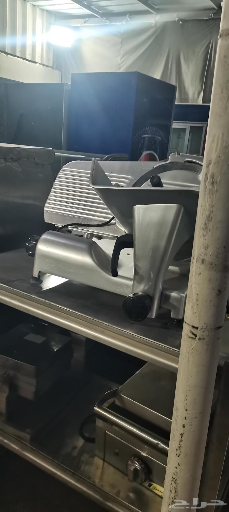 السلام عليكم ورحمة الله وبركاته معدات مطاعم للبيع في القصيم64561797061123111