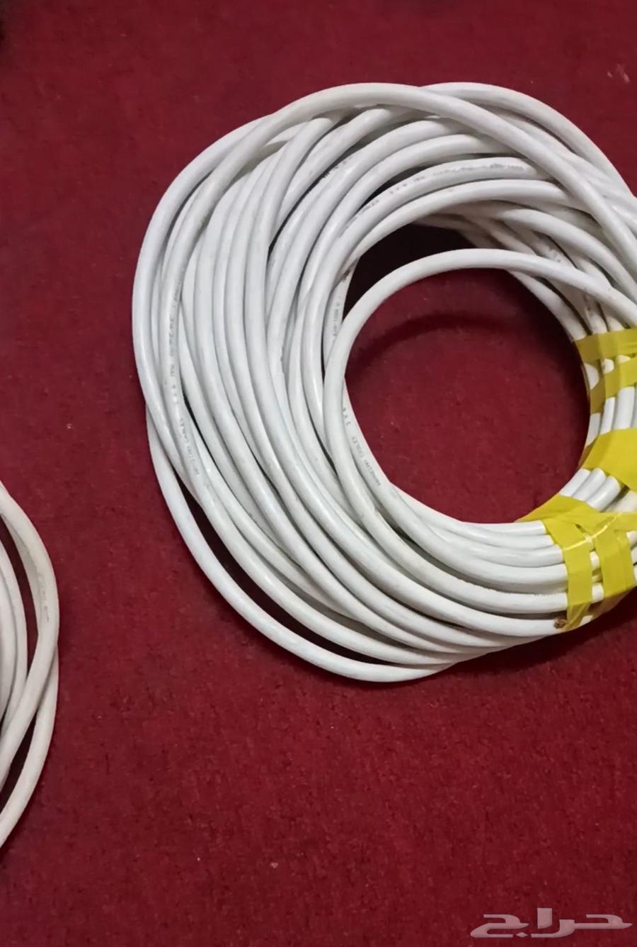 5 لفات كابل كاهرباء للبيع 120 متر 4 مخرج للكابل الواحد64554857933313110