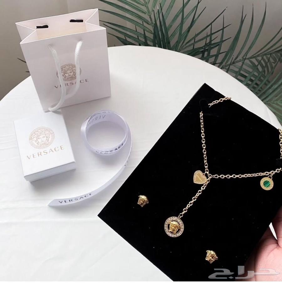 نص طقم ماركات مطلي ذهب عيار 21 بسعر 15064560516076290112