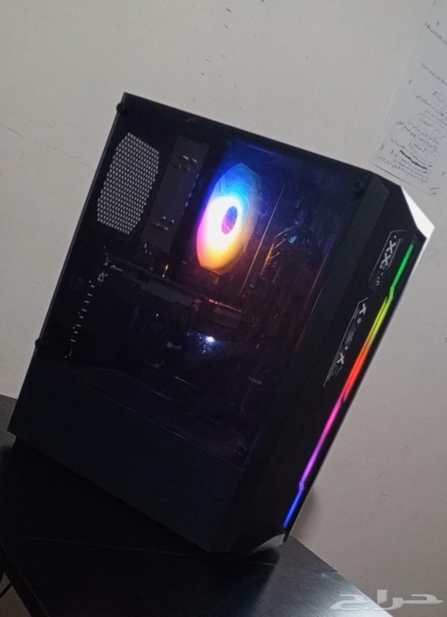 كمبيوتر لونه اسود64558738606593114