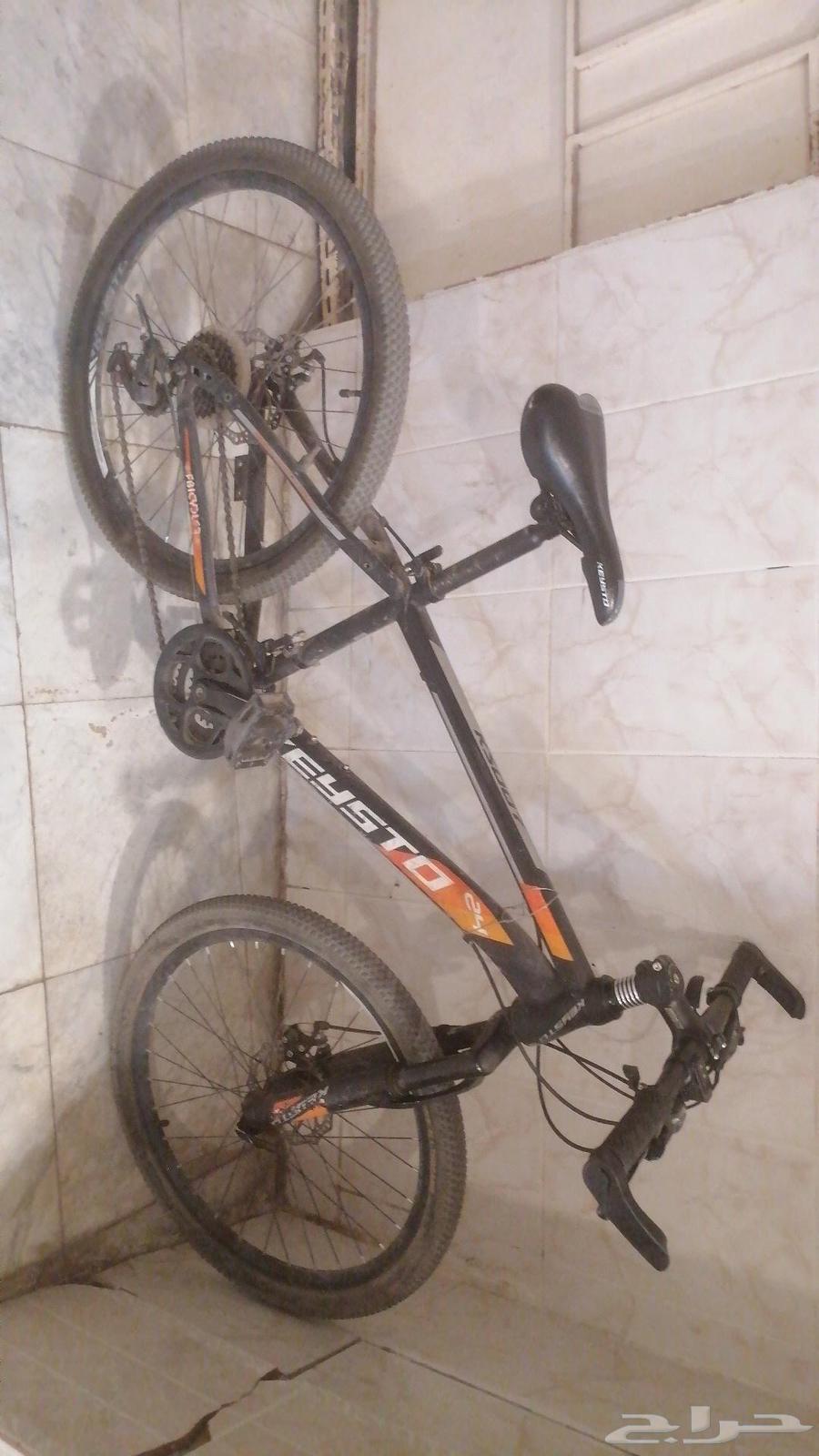 Hello, I'm offering you a 24-inch sports bicycle64560768185345110