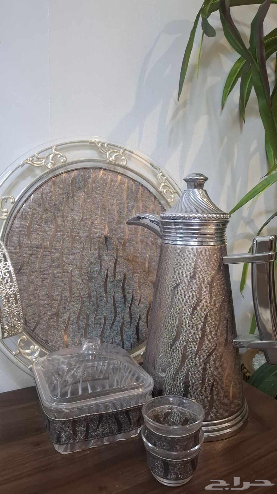 طقم ترمس قهوه وفناجيل وعلبة للتمر64562249506690111