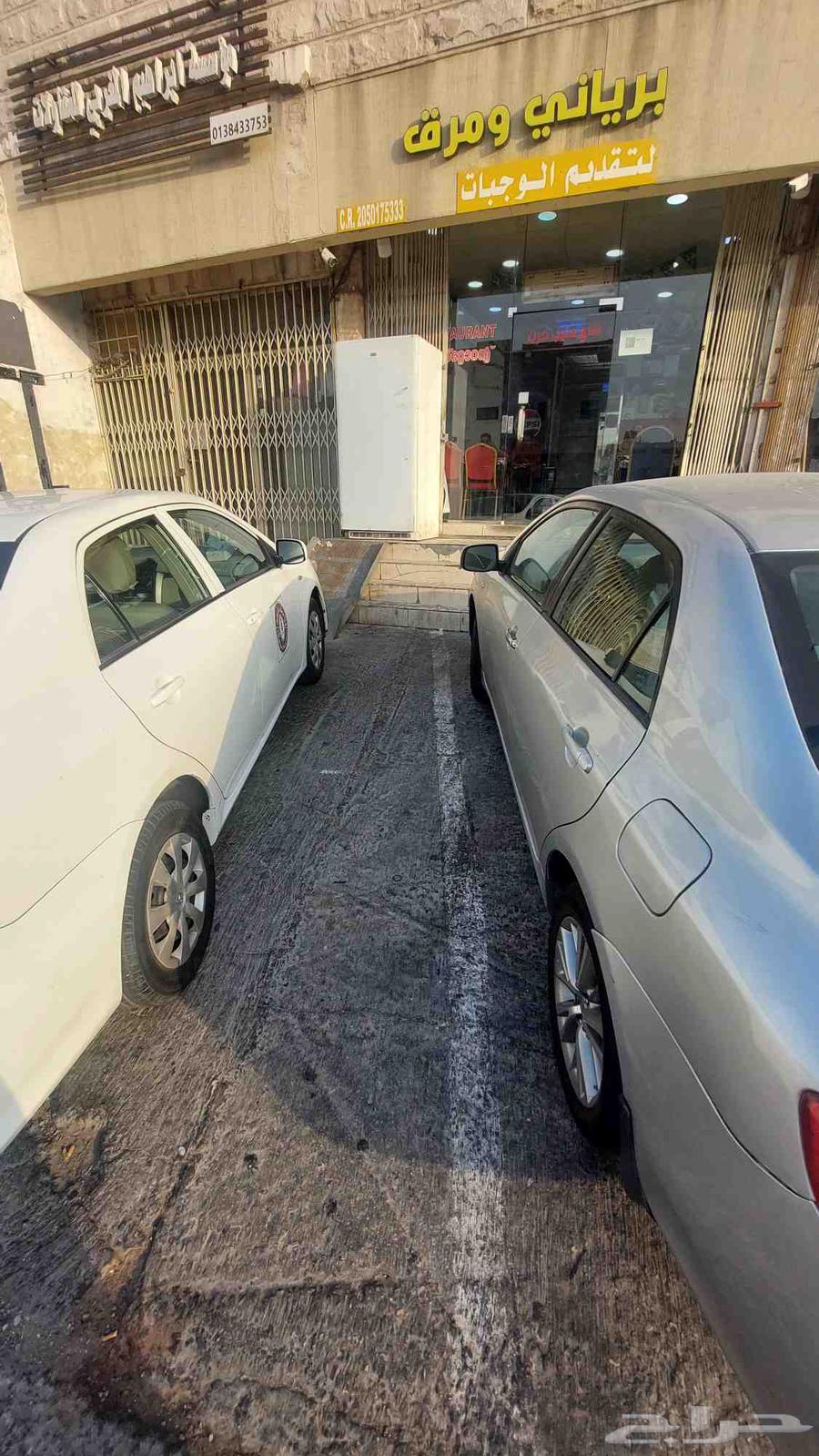 مطعم للتقبل شغال بشارع سعد بن معاذ غرناطه مساحه 57 متر64371162057730112