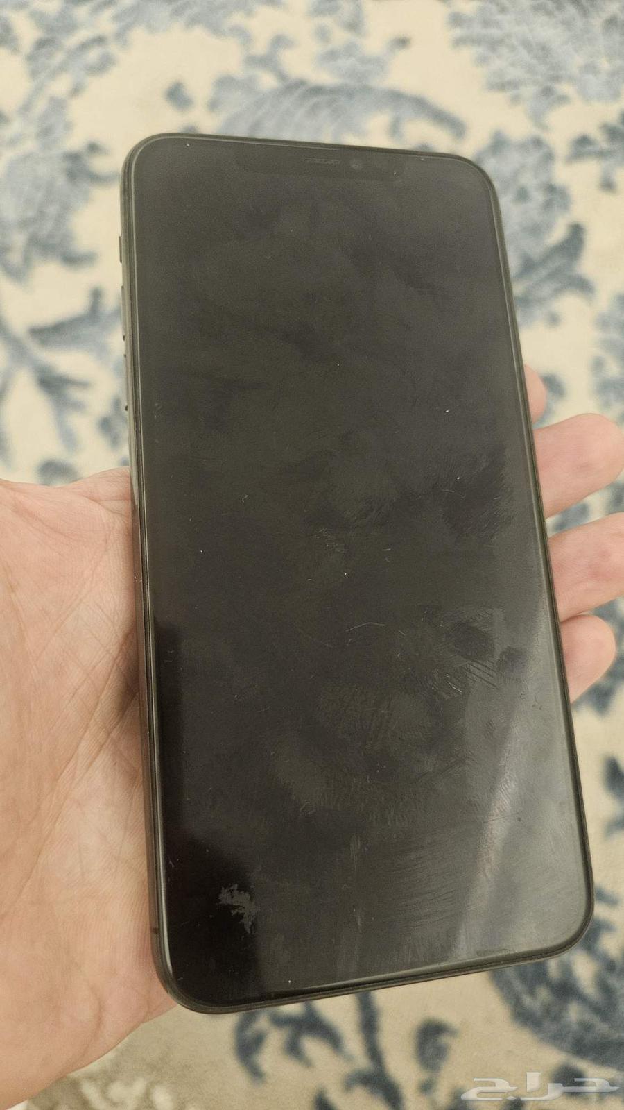 ايفون 11 برو ماكس 256 قيقا نظيف اللون اسود64561657851521111