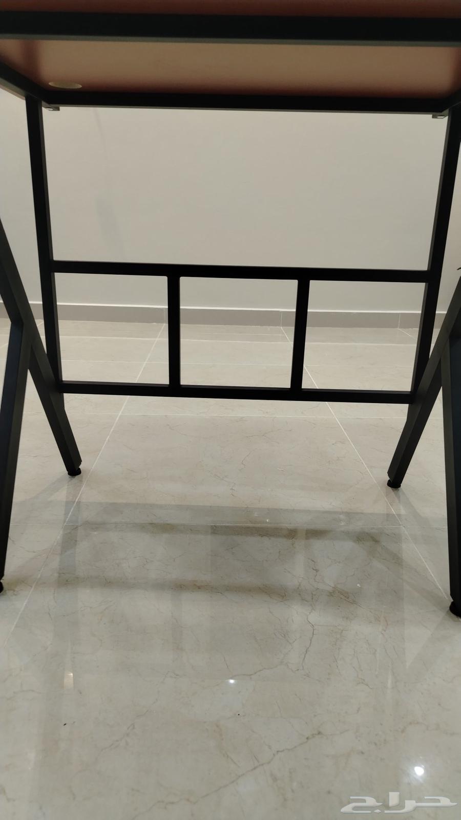 طاوله قيمنق تم البيع64560824012162112