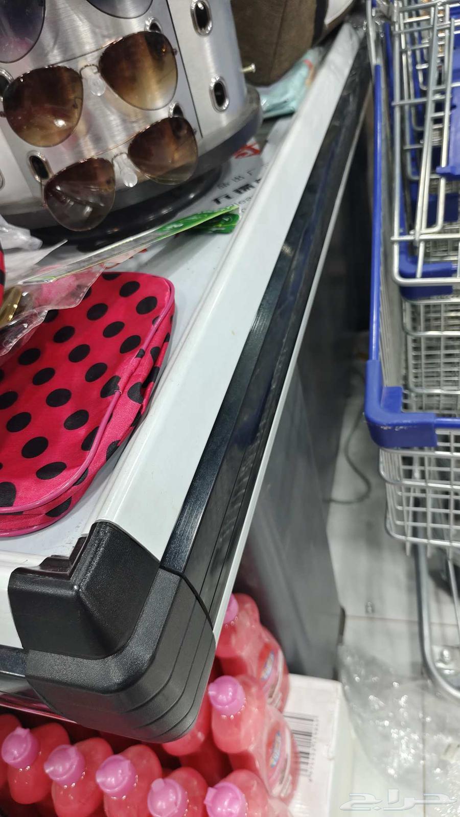 كاشير محل للبيع64553652190082110