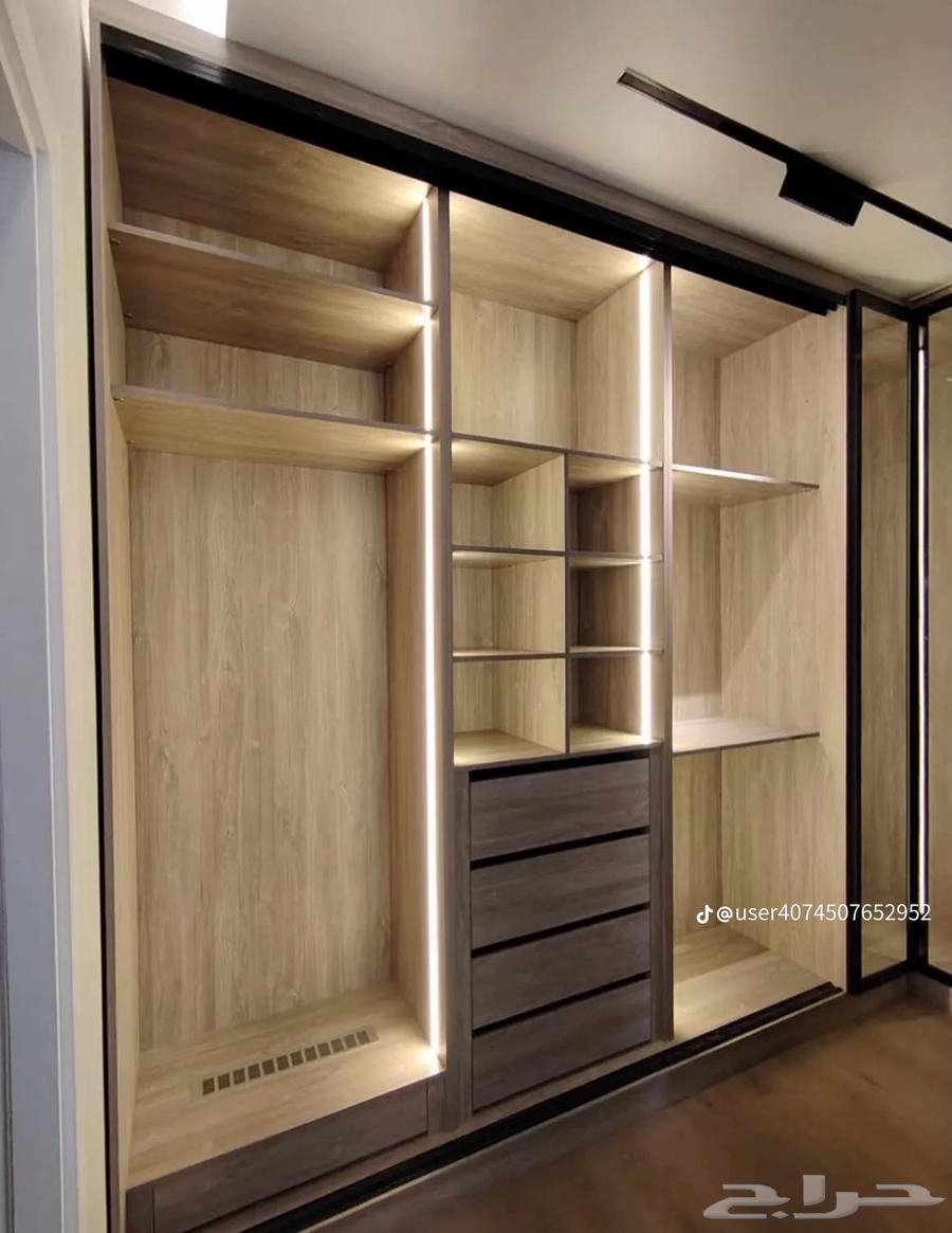 غرف نوم خزاين تسريحه كمدينات. خمسه درج سرير. اريكه64553963926529110