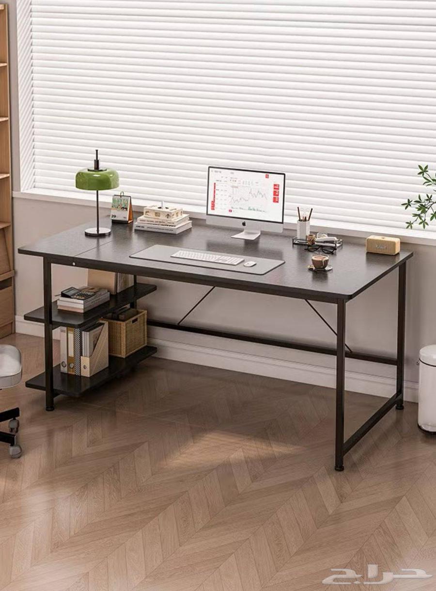 Practical and luxurious desks64559953158659111