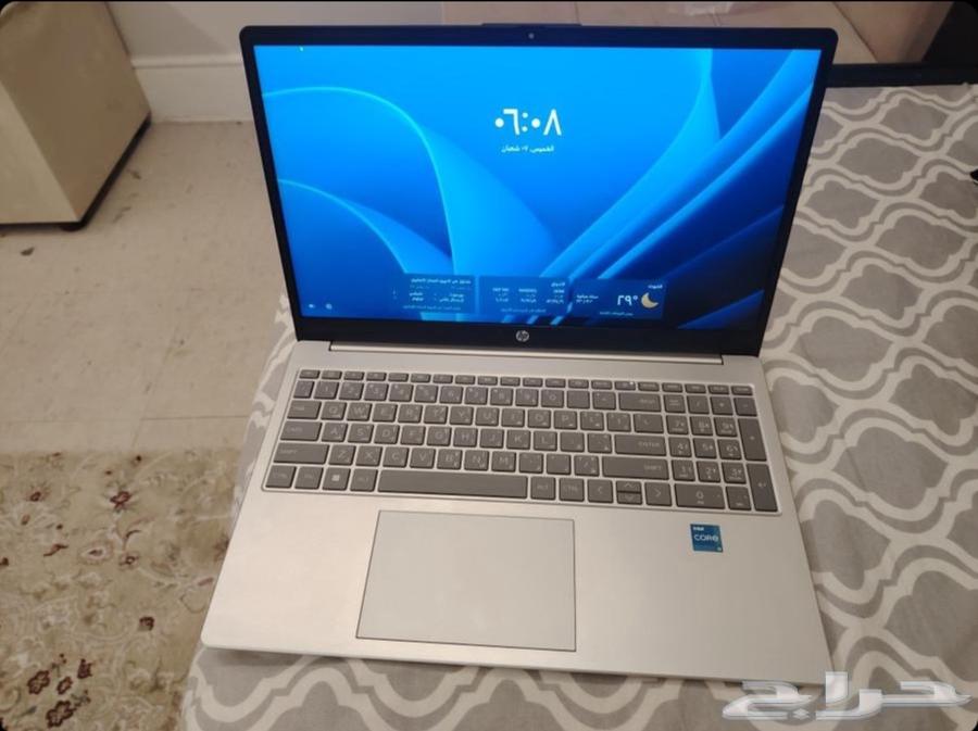 عرض طيب لابتوب hp جديد مع شاحن جديد و شنطة جديدة 1100فقط64555263728641112