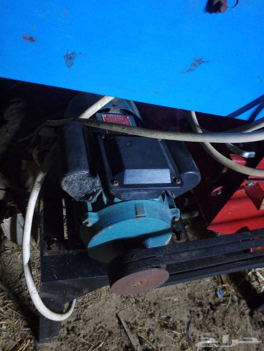 مكينة جاروشة أعلاف بحالة ممتازة64560614200450111