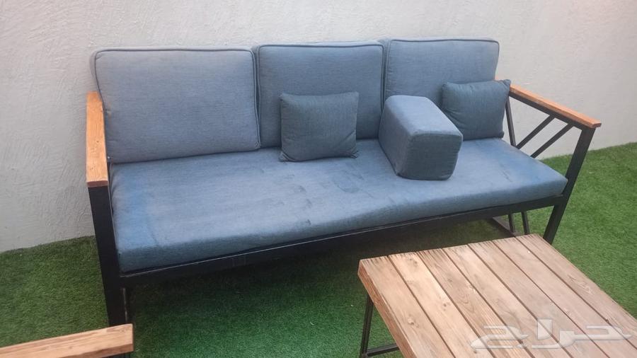 جلسه خارجيه مع طاوله64557934724099112