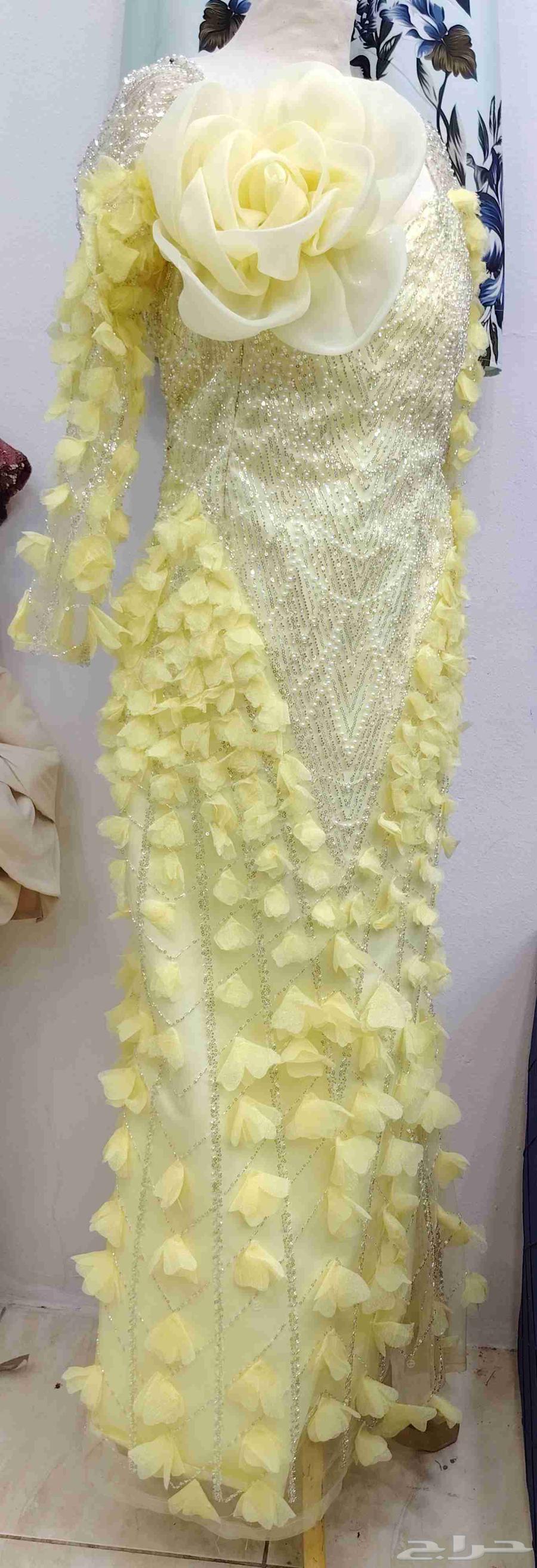 فساتين للبيع واحد الفستان ب250 ريال جديده64561797084291110