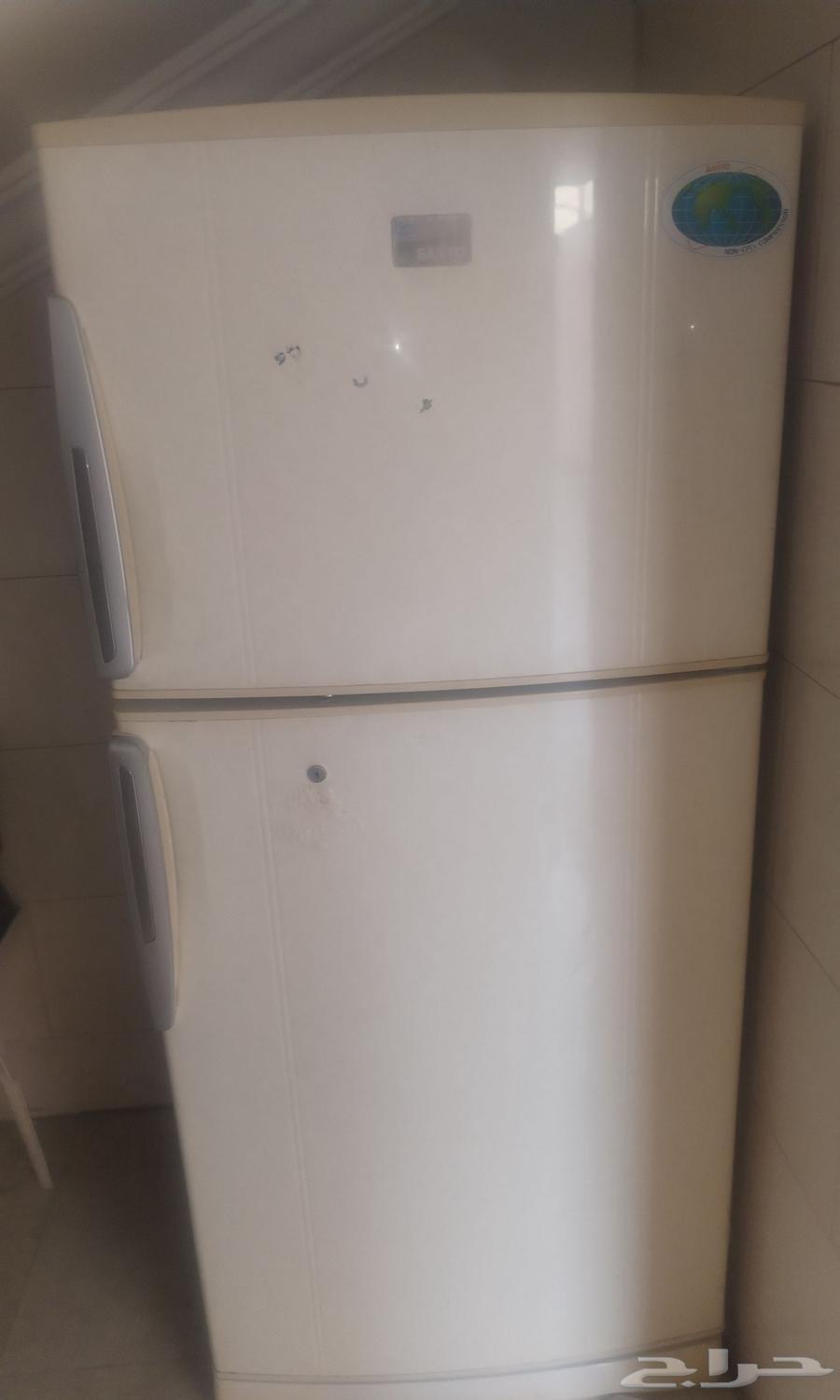 ثلاجه للبيع.64541122525953110