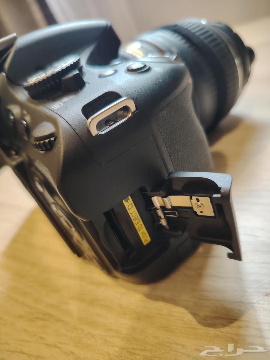 كاميرا نيكون D510064557154717827114