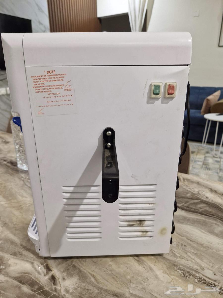 للبيع براده مياه حار وبارد مستعمل نظيف بي 150 ريال64555956888065113