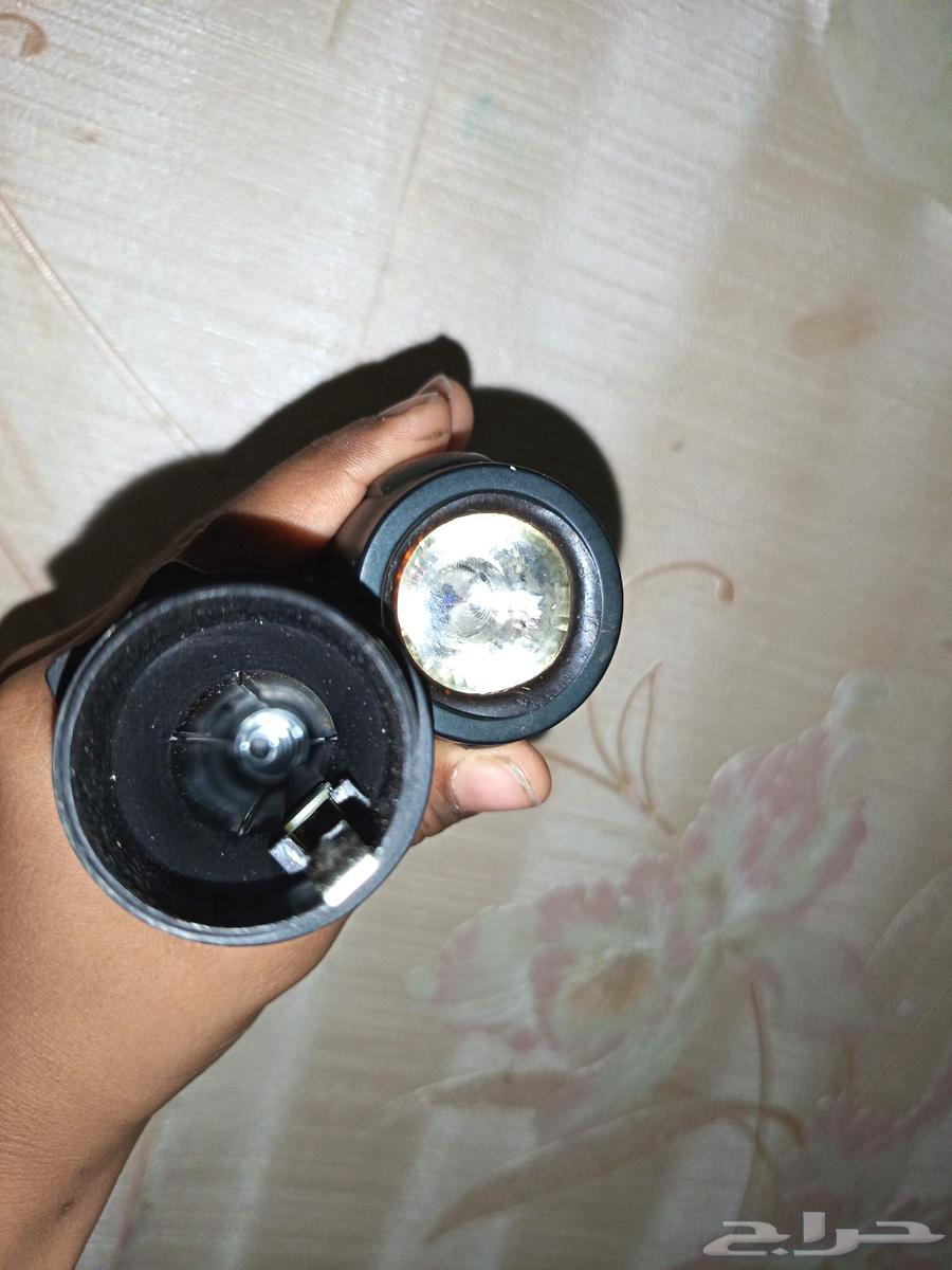 Antique flashlight priced at 50 riyals, works but needs its own battery64557085520641111
