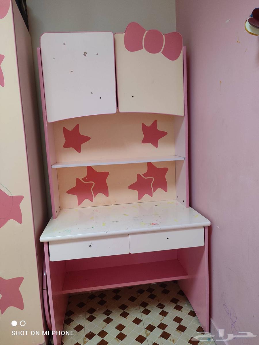 The bedroom consists of 2 closets, 1 bed, 1 table... Price 20064554774472321111