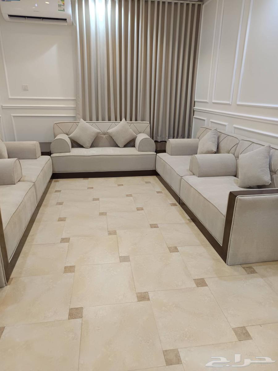 Wifi curtains and sofa64562515578882113