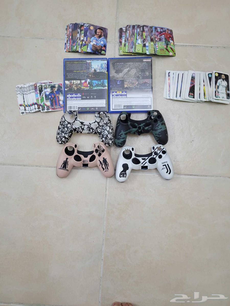 Sony PS4 Discs, Sony PS4 Controllers, and Player Pictures64557545083523111