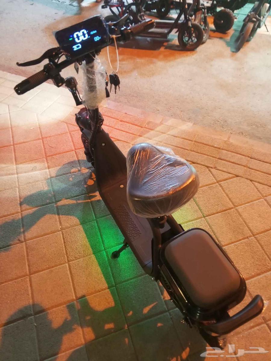 Scooters64556777469186112