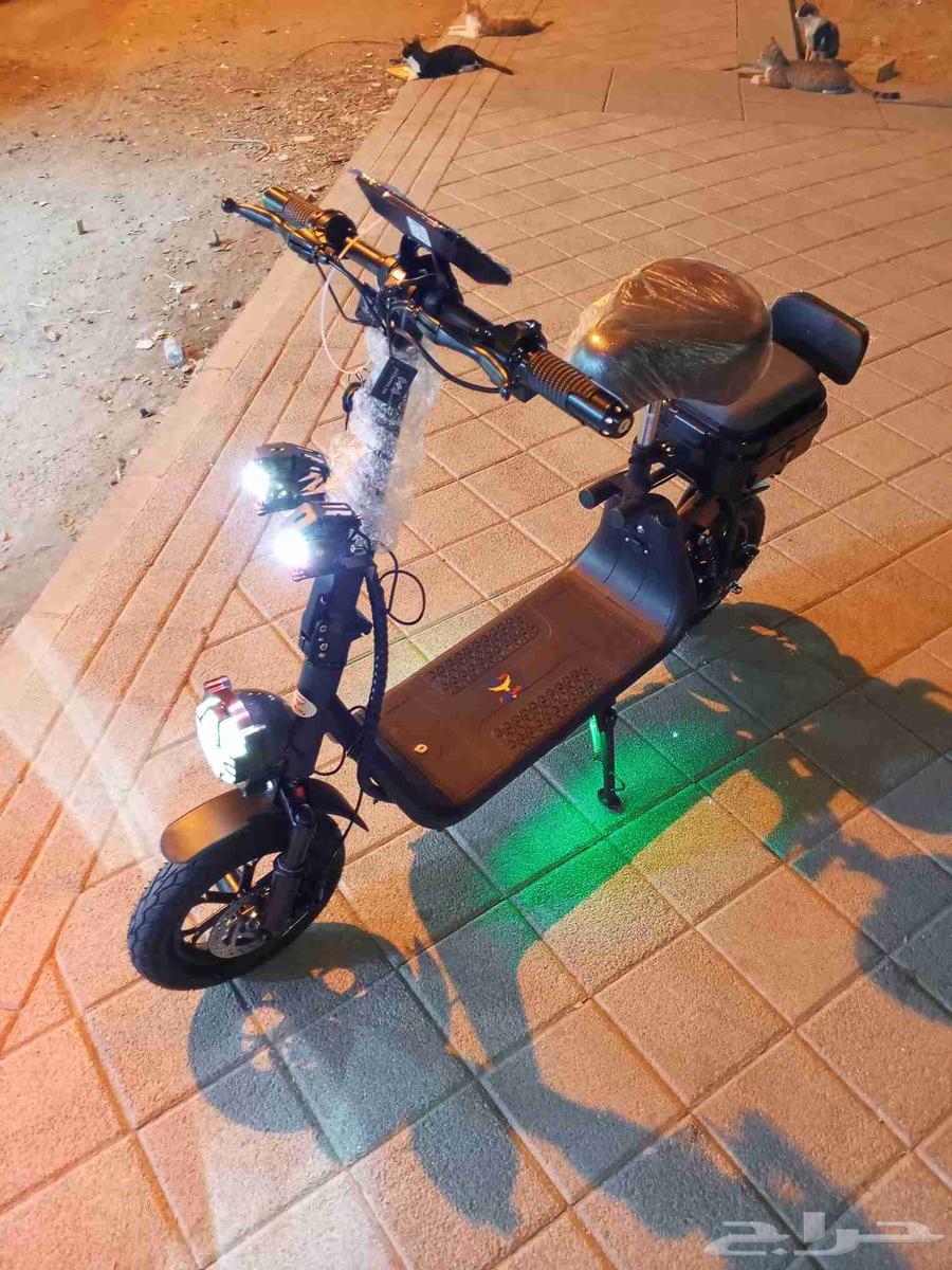 Scooters64556777469186113