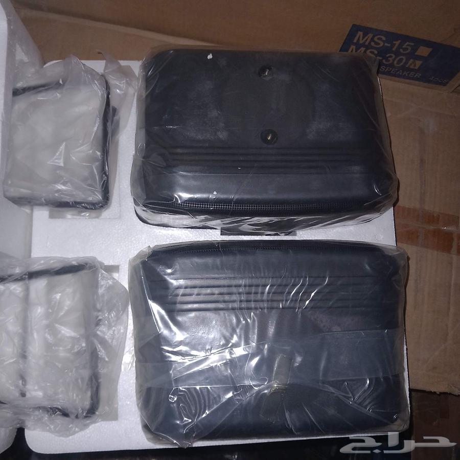 Audio devices, amplifiers, and headphones64562600780547111