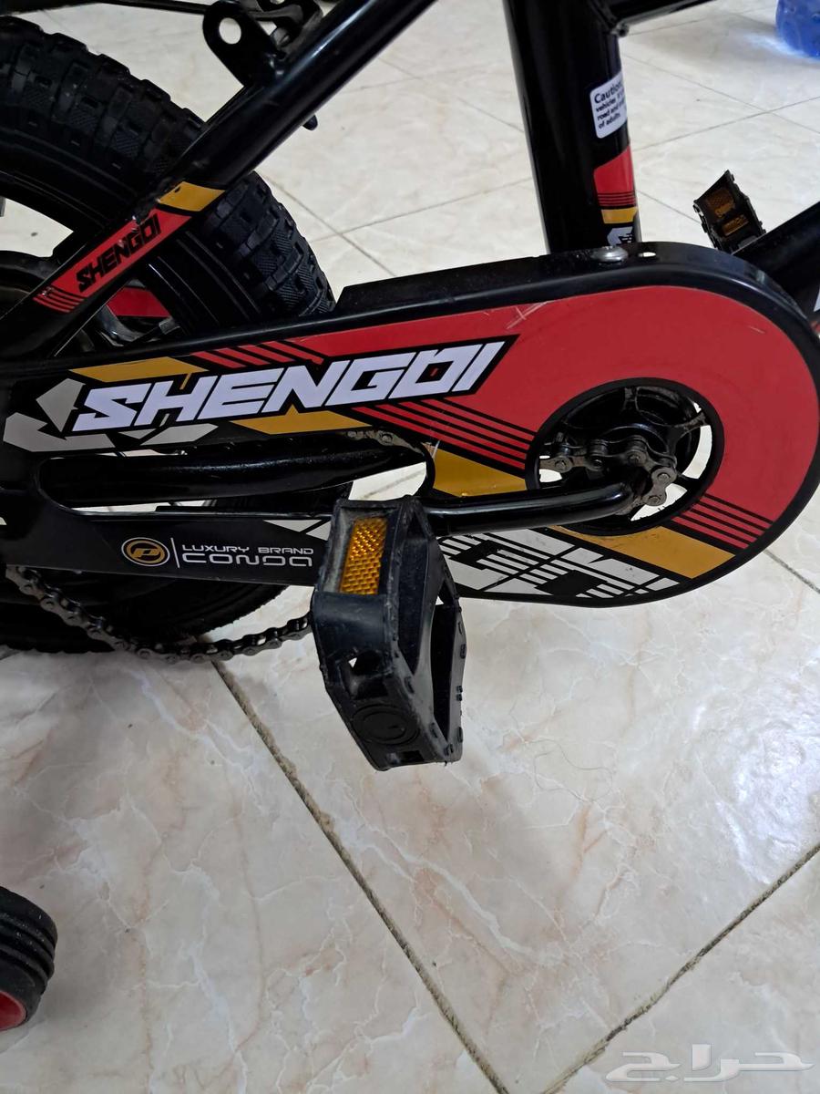 Bicycle for sale, one small and one large new, reason for sale is my kids don't use them64556987636866110