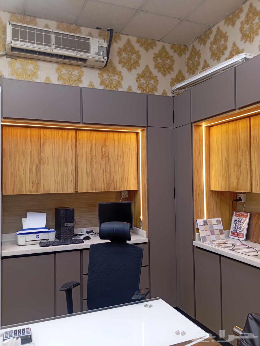 عرض محل حرفL ارتفاع 2.60قطاع عام رف دخلي 4 ملي مجل رخام64561657924097110