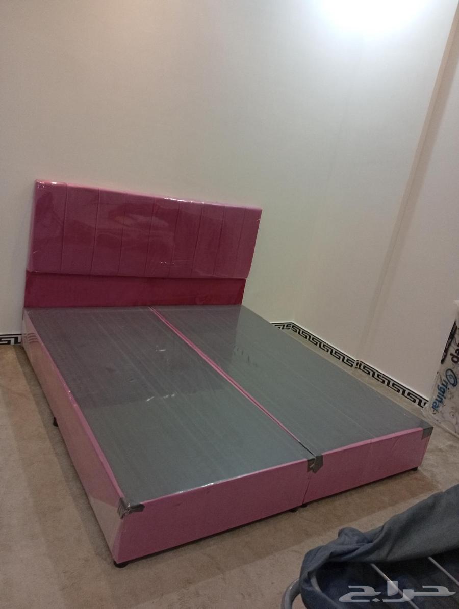 Single bed with mattress64557642981506114