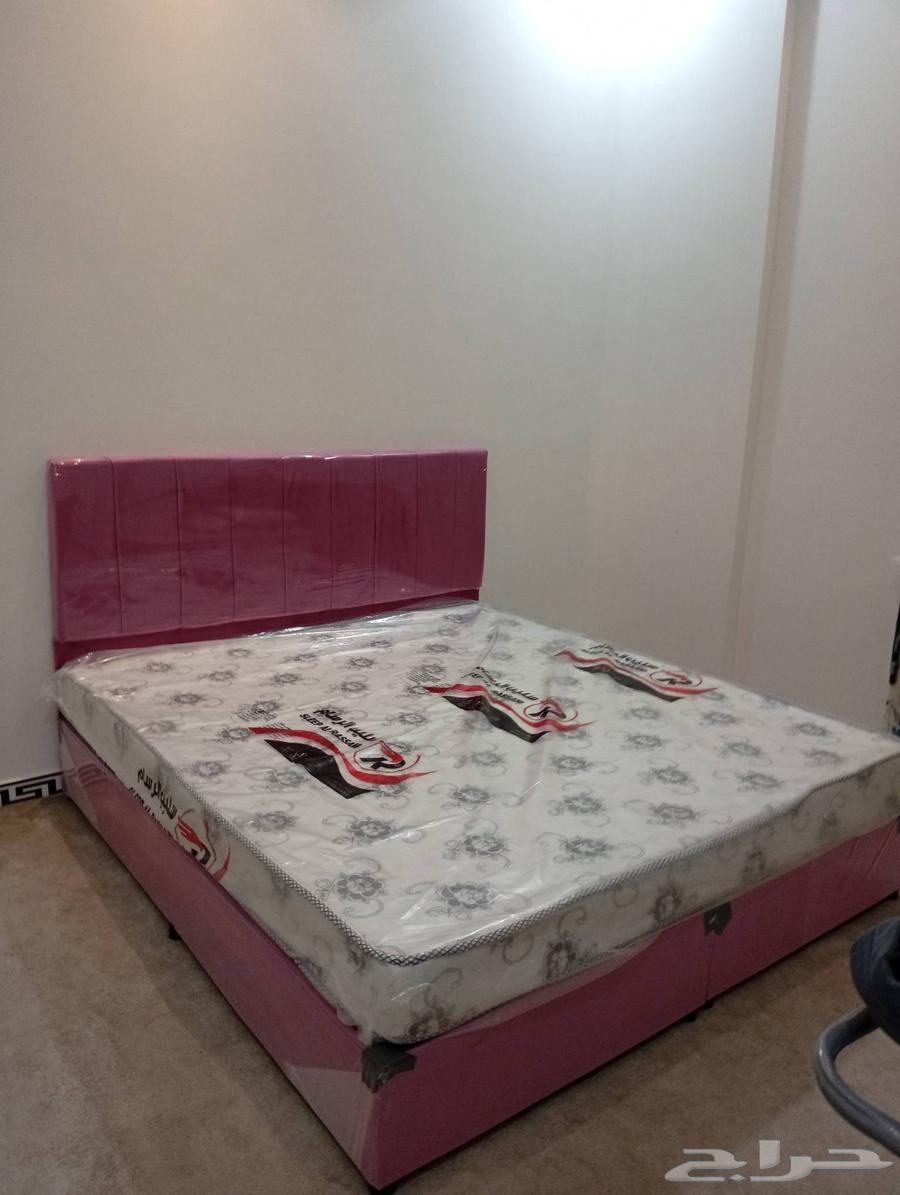 Single bed with mattress64557642981506111