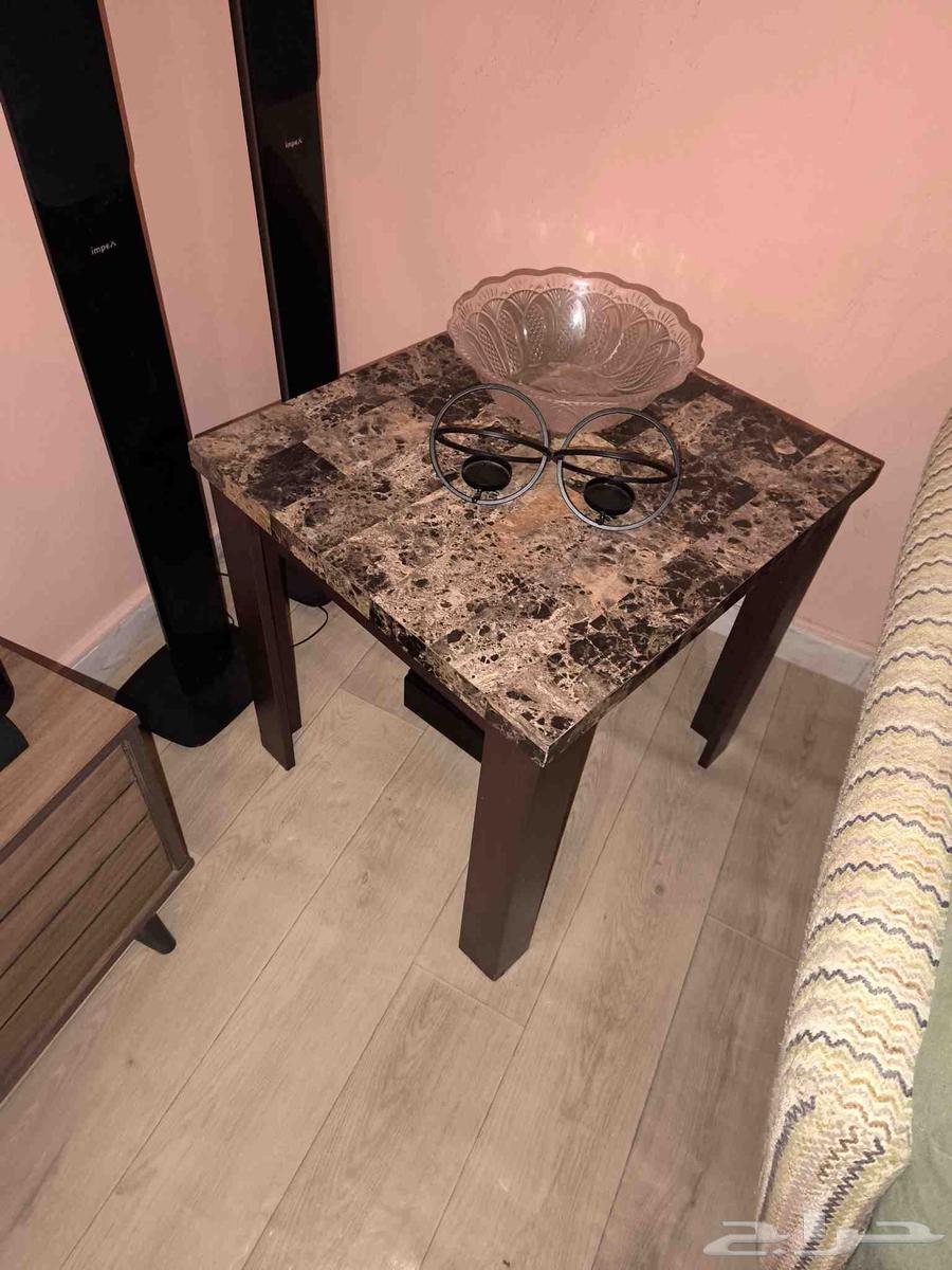 Selling dining tables, sofas, and furniture64558017528579113