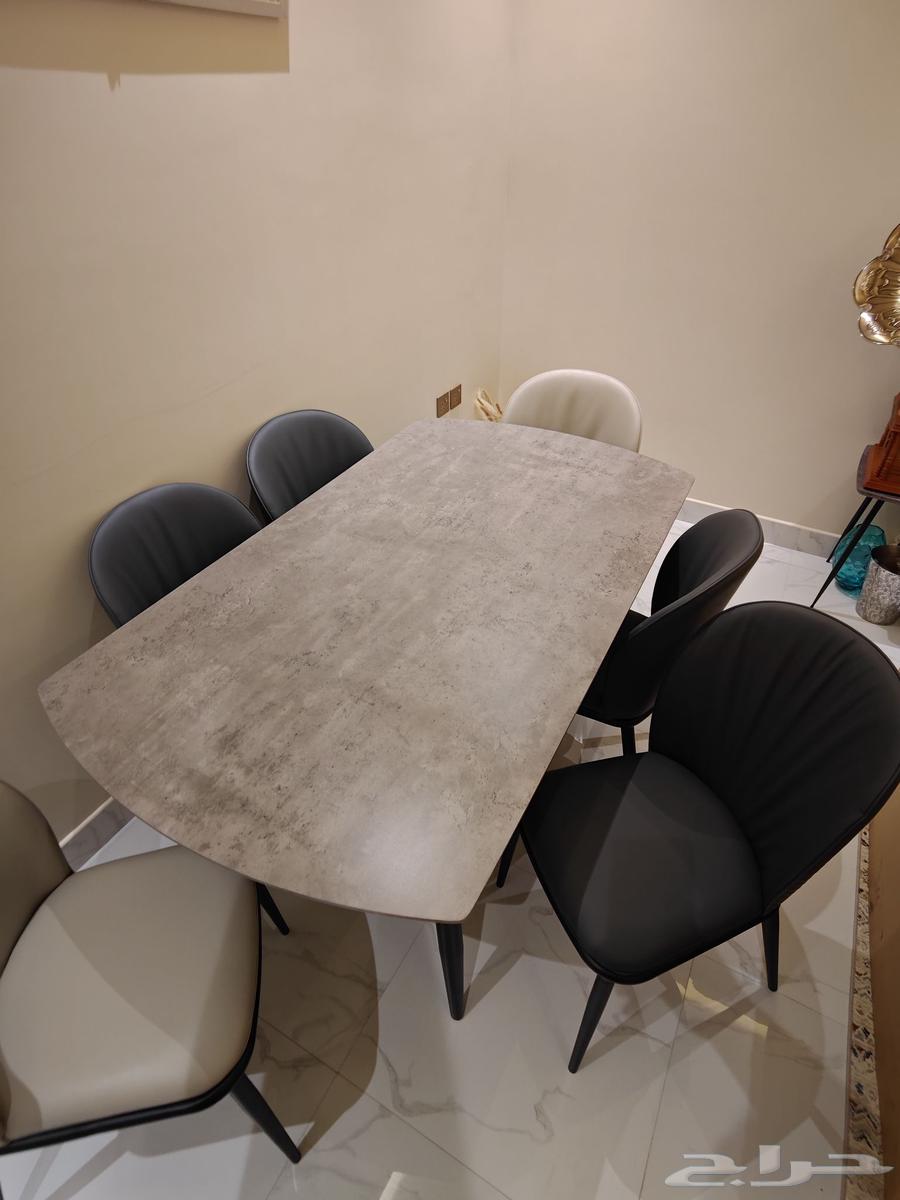 Dining table with 6 chairs64561602199683110