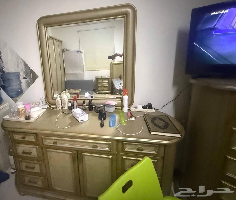 أثاث للبيع كله بحالة ممتازة64558433509635110