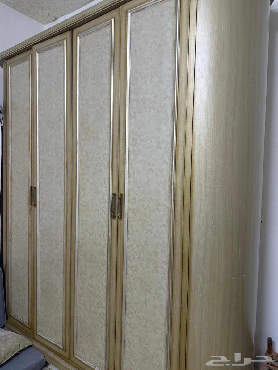 أثاث للبيع كله بحالة ممتازة64558433509635113