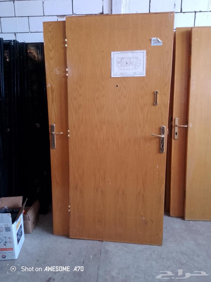 ابواب خشب مستعمل نظيف سنديان مع الحلق64557558845570113