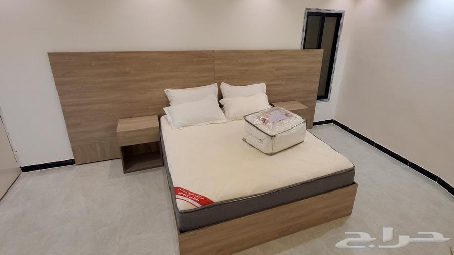 سرير كبير وملحقاته استخدام 3 شهور.64544284349569111