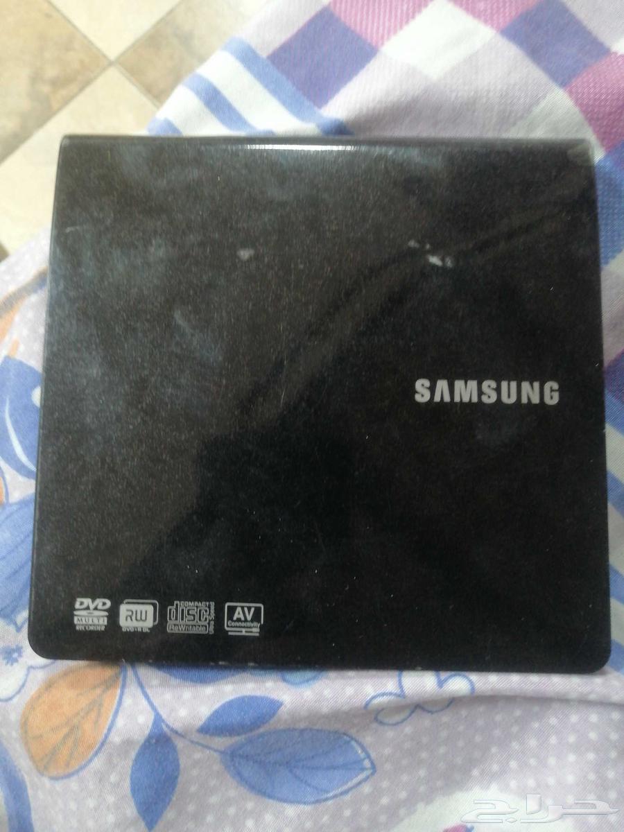 جهاز نسخ أقراص DVD محمول من سامسونج  طراز SE-208   بحالة مم64559659633666111