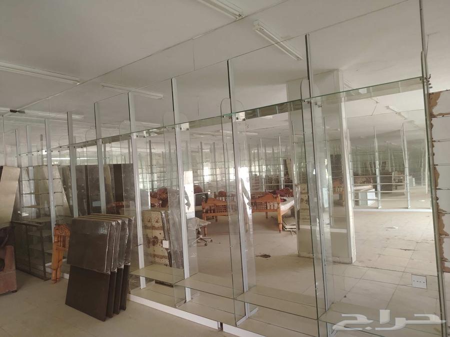 زجاج صيدليه للبيع64555743844354111