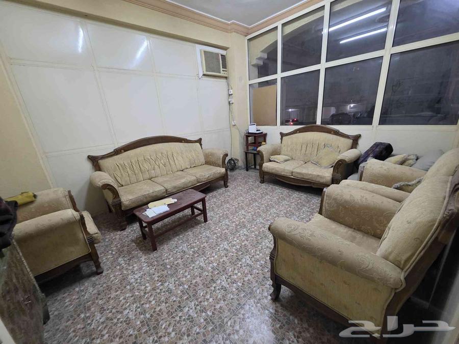 طقم كنب تركي اصلي مكون من سته قطع بحاله جيده64559715598337112